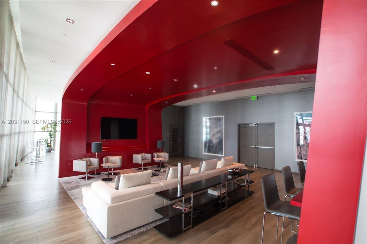 1100 S Miami Ave, Unit 4105, Miami, FL 33130 Photo