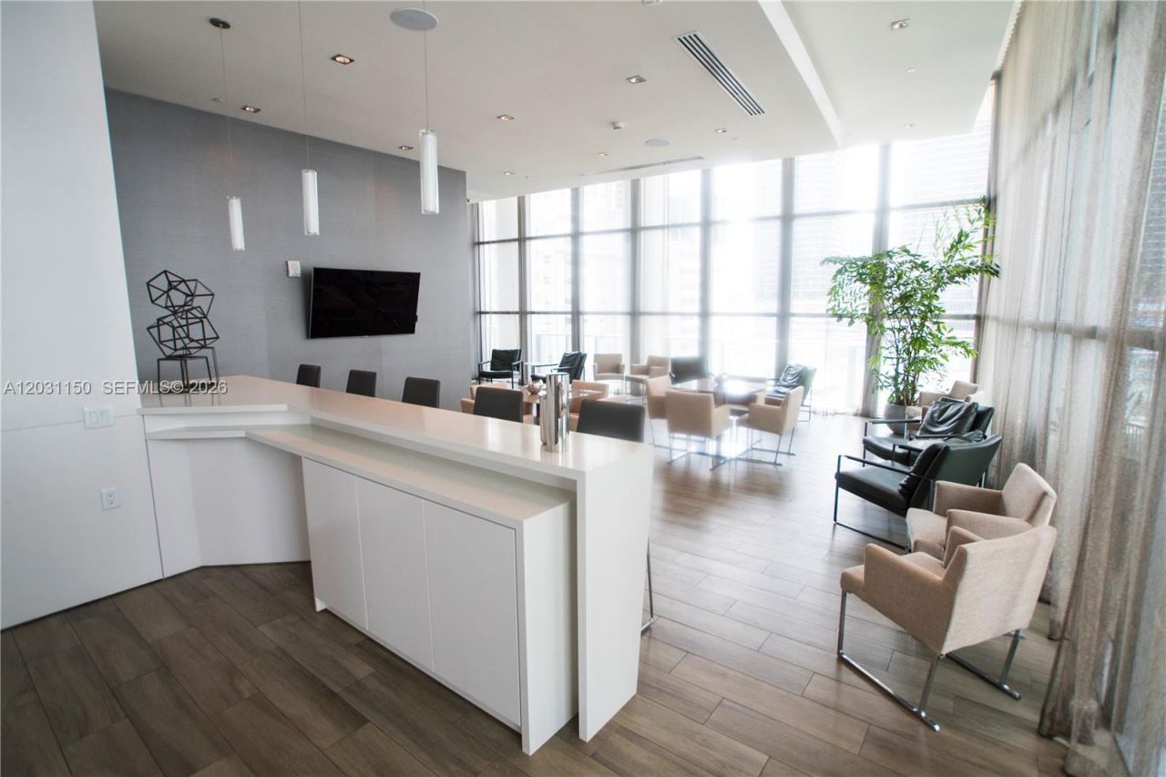 1100 S Miami Ave, Unit 4105, Miami, FL 33130 Photo