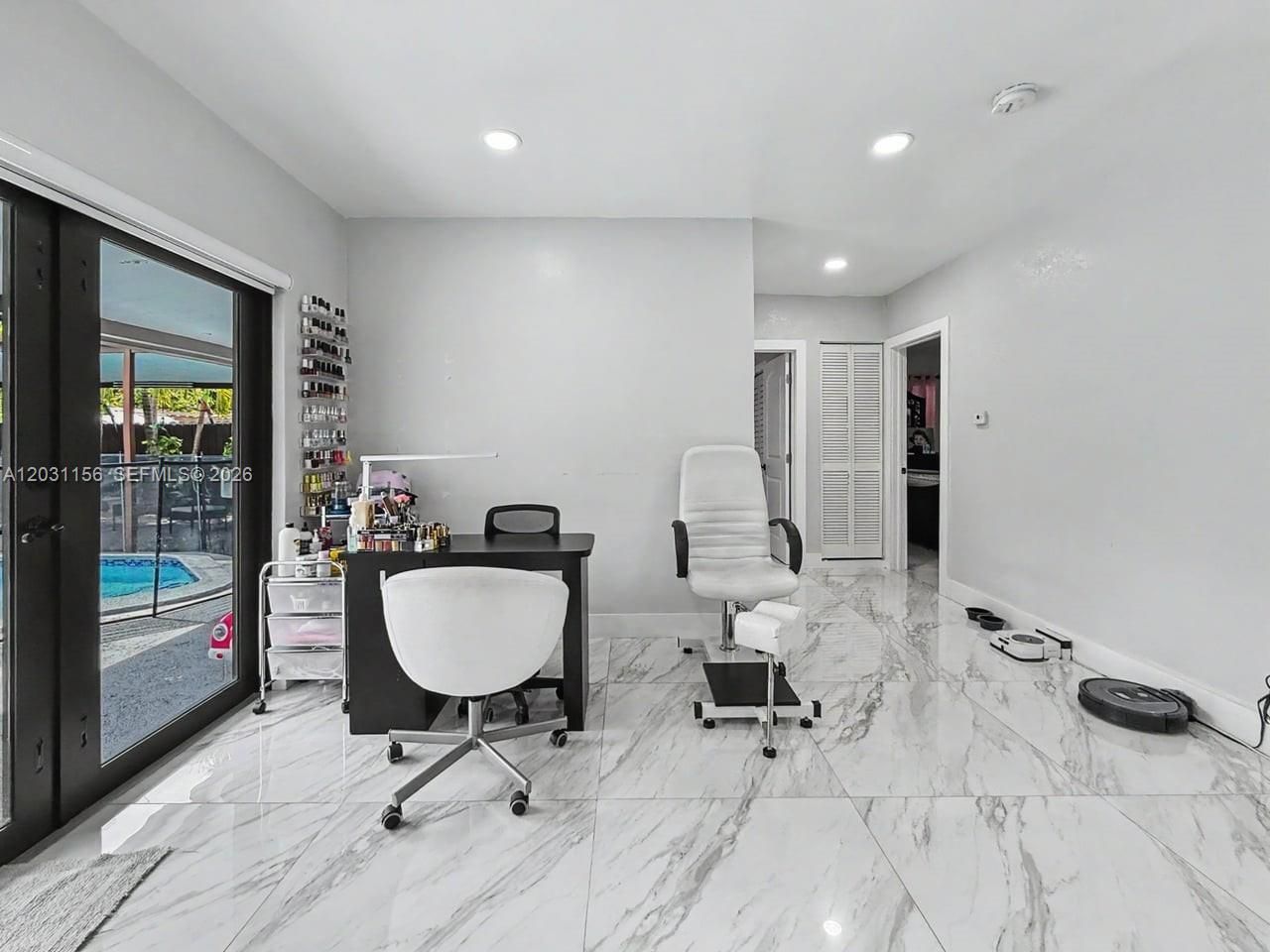 4265 W 8th Ave , Hialeah, FL 33012 Photo