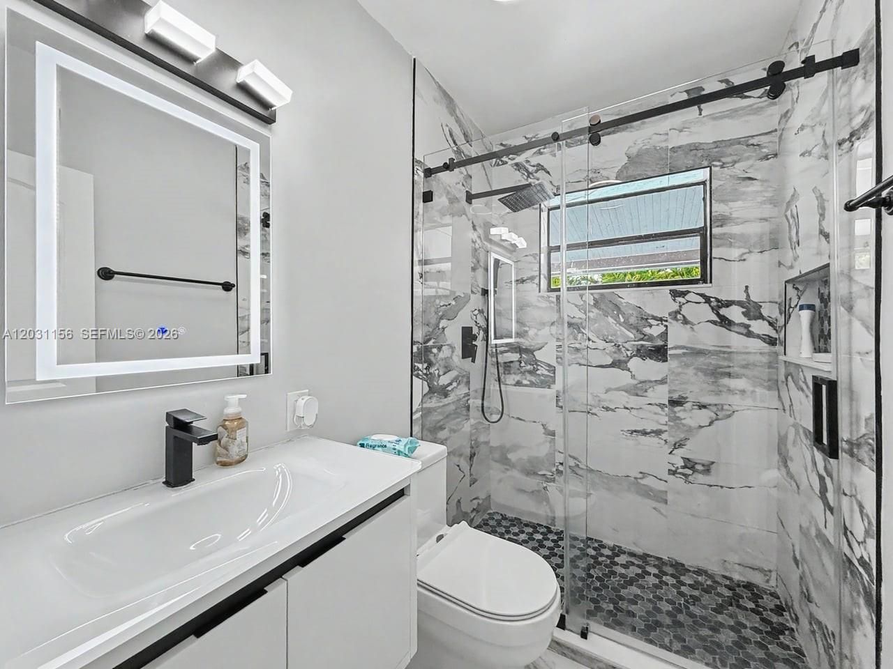 4265 W 8th Ave , Hialeah, FL 33012 Photo