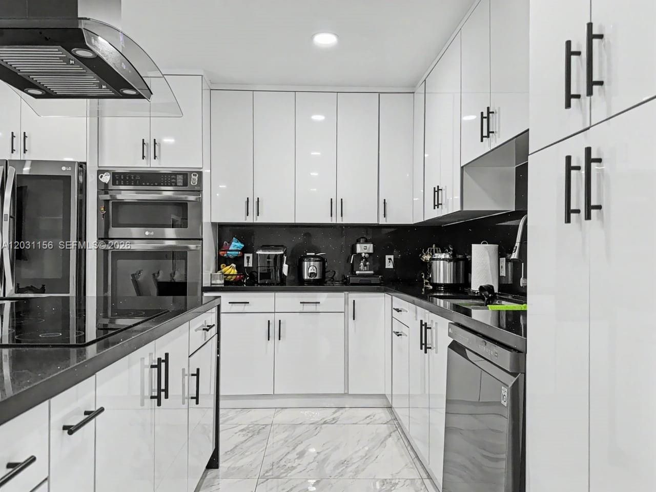 4265 W 8th Ave , Hialeah, FL 33012 Photo