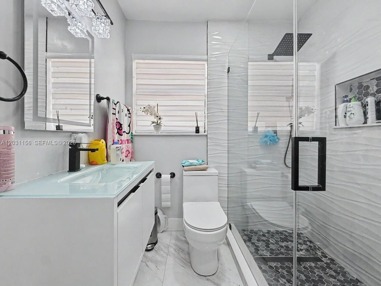 4265 W 8th Ave , Hialeah, FL 33012 Photo