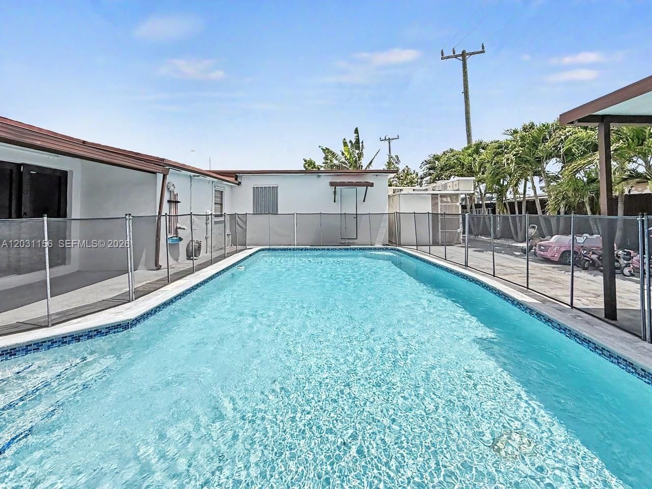 4265 W 8th Ave , Hialeah, FL 33012 Photo