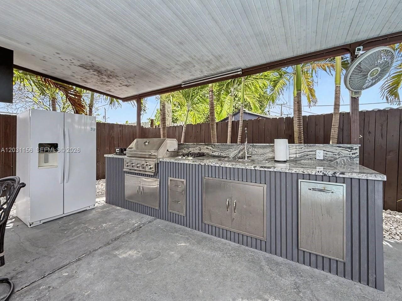 4265 W 8th Ave , Hialeah, FL 33012 Photo