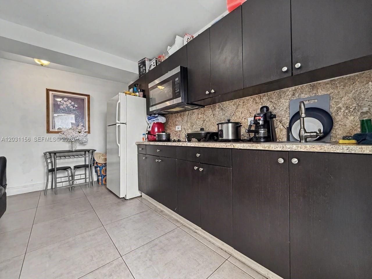4265 W 8th Ave , Hialeah, FL 33012 Photo