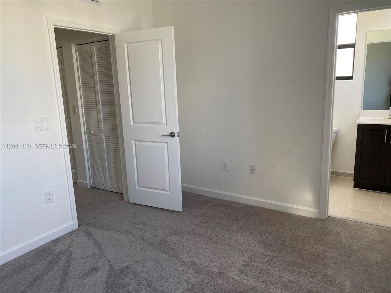 21466 NE 3 Place , Miami, FL 33179 Photo