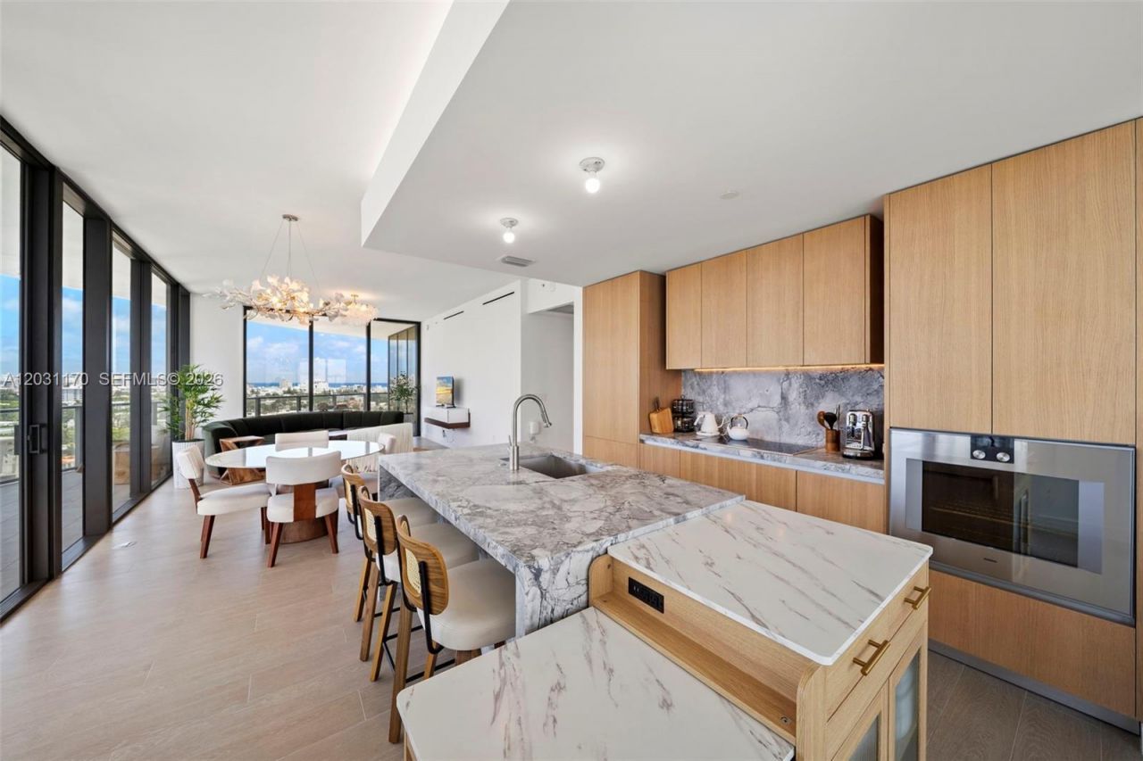 500 Alton , Unit 1205, Miami Beach, FL 33139 Photo