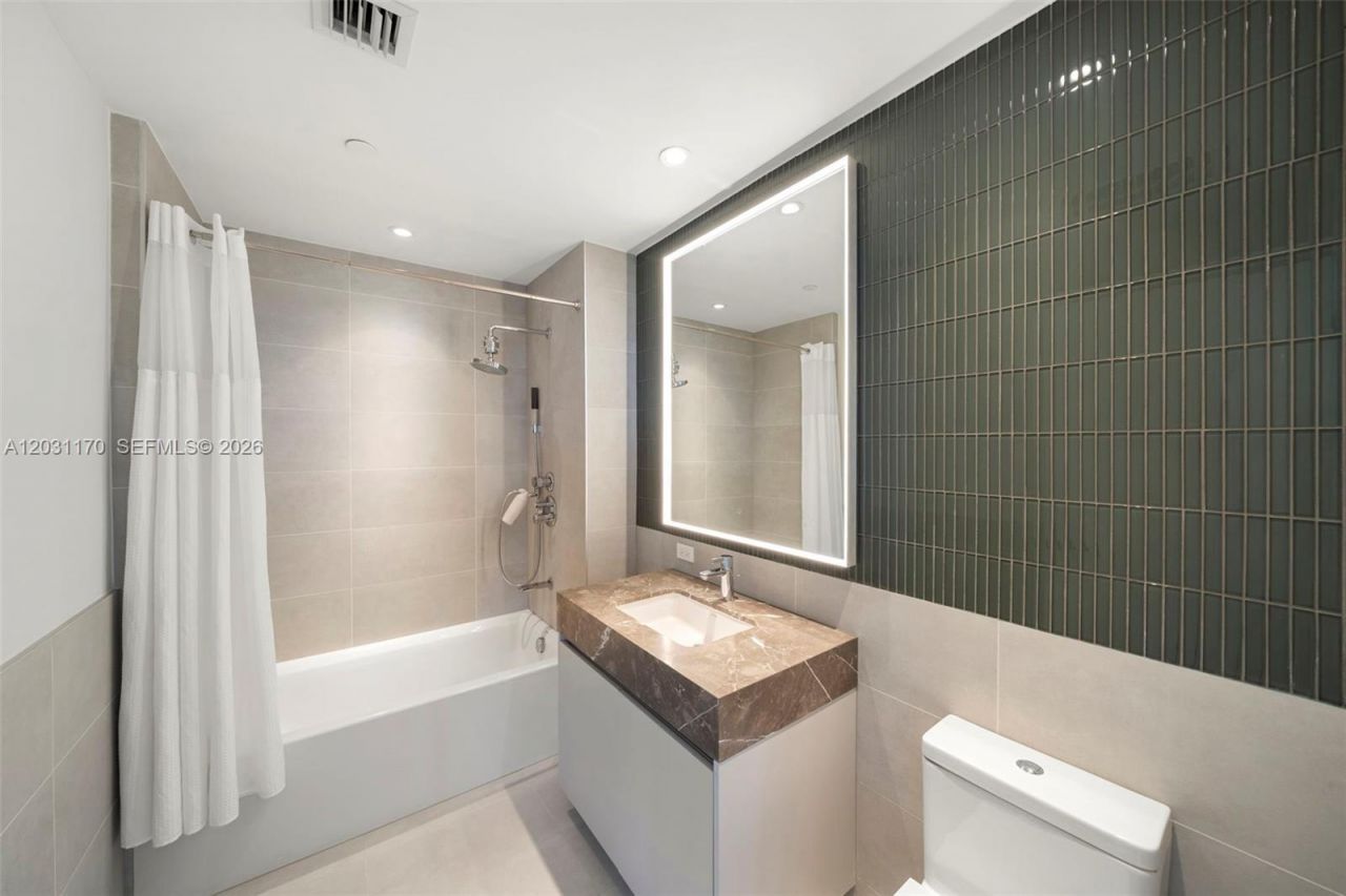 500 Alton , Unit 1205, Miami Beach, FL 33139 Photo