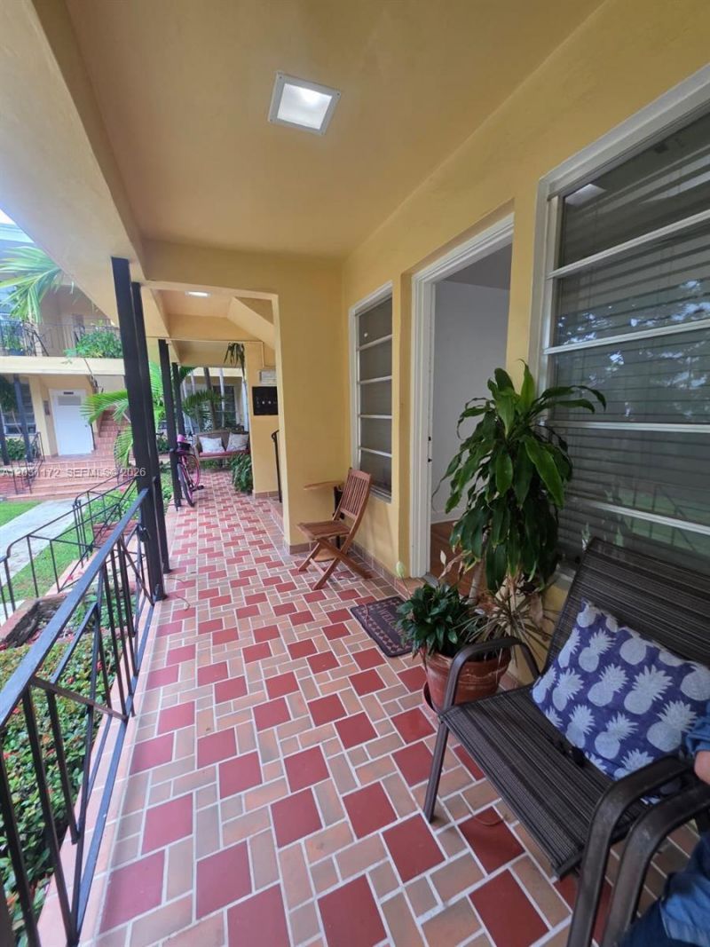 8024 Harding Ave , Unit 1, Miami Beach, FL 33141 Photo