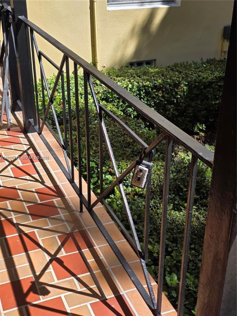 8024 Harding Ave , Unit 1, Miami Beach, FL 33141 Photo