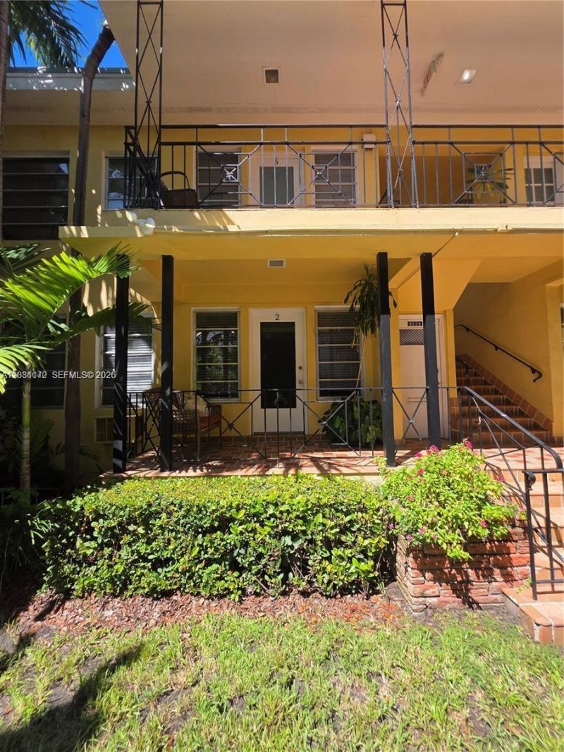 8024 Harding Ave , Unit 1, Miami Beach, FL 33141 Photo