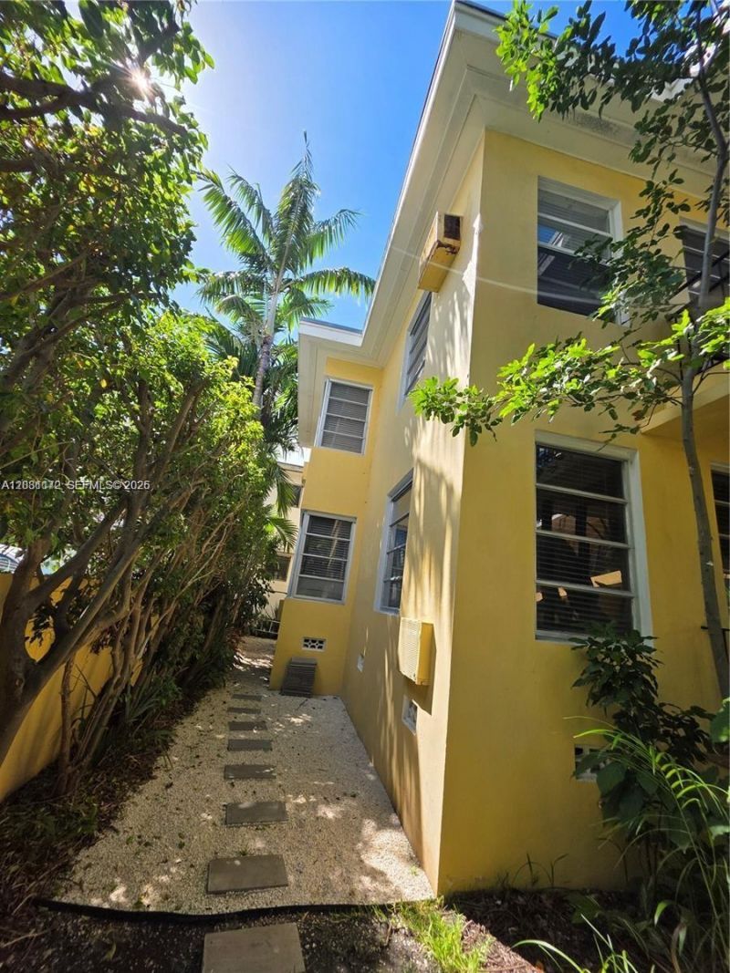 8024 Harding Ave , Unit 1, Miami Beach, FL 33141 Photo