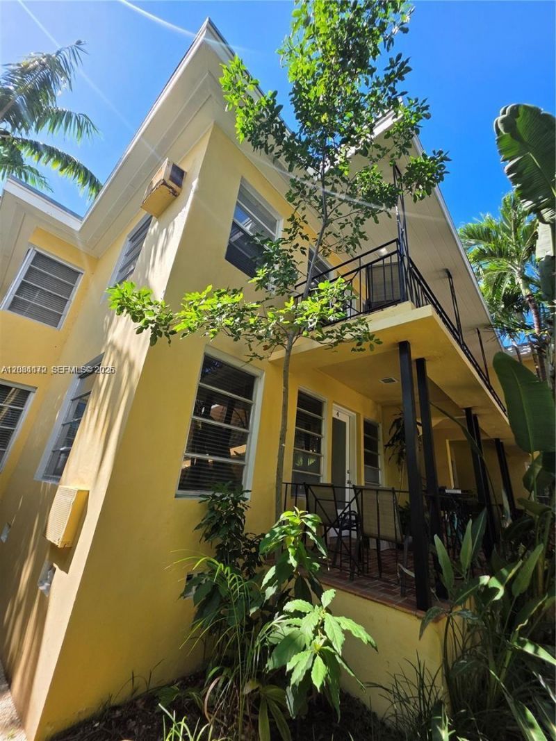 8024 Harding Ave , Unit 1, Miami Beach, FL 33141 Photo