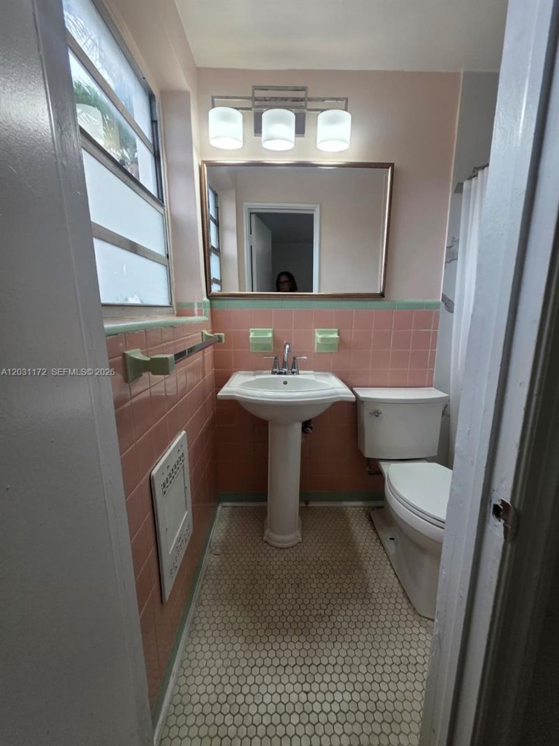8024 Harding Ave , Unit 1, Miami Beach, FL 33141 Photo