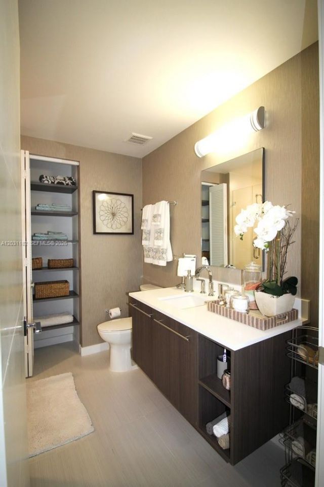 7751 NW 107th Ave , Unit 805, Doral, FL 33178 Photo