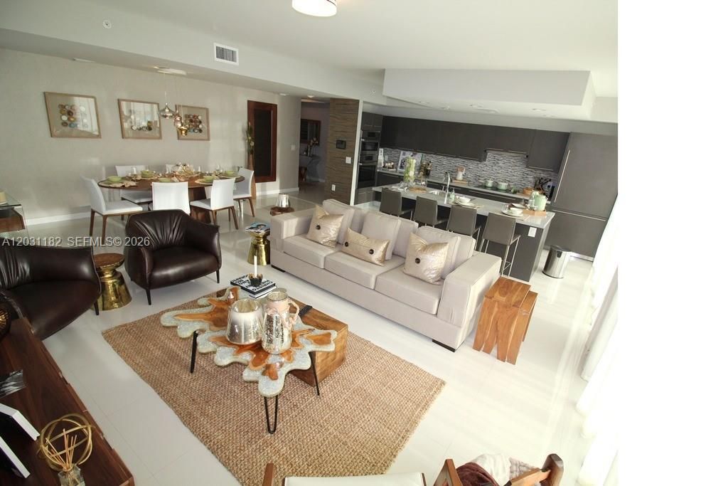 7751 NW 107th Ave , Unit 805, Doral, FL 33178 Photo