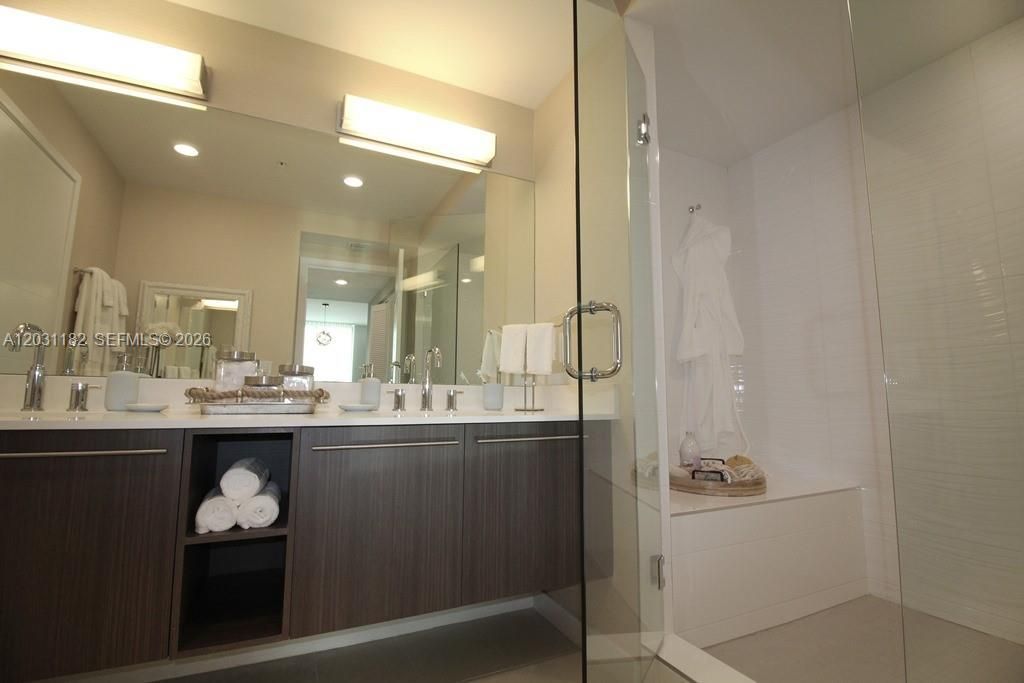 7751 NW 107th Ave , Unit 805, Doral, FL 33178 Photo