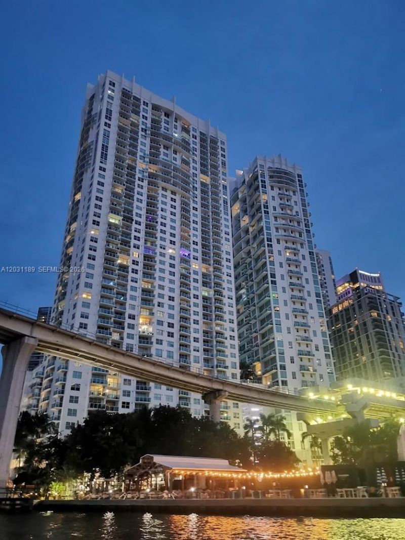 31 SE 5th St , Unit 1404, Miami, FL 33131 Photo