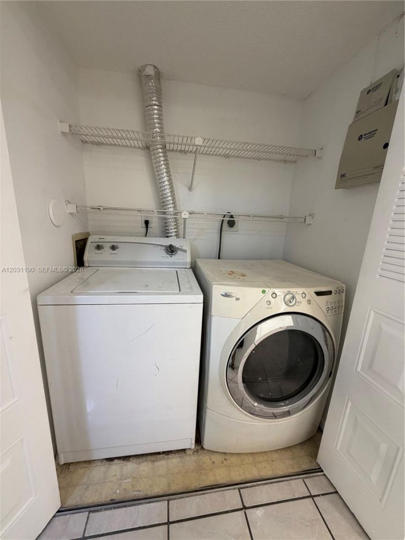10609 NW 8th St , Pembroke Pines, FL 33026 Photo