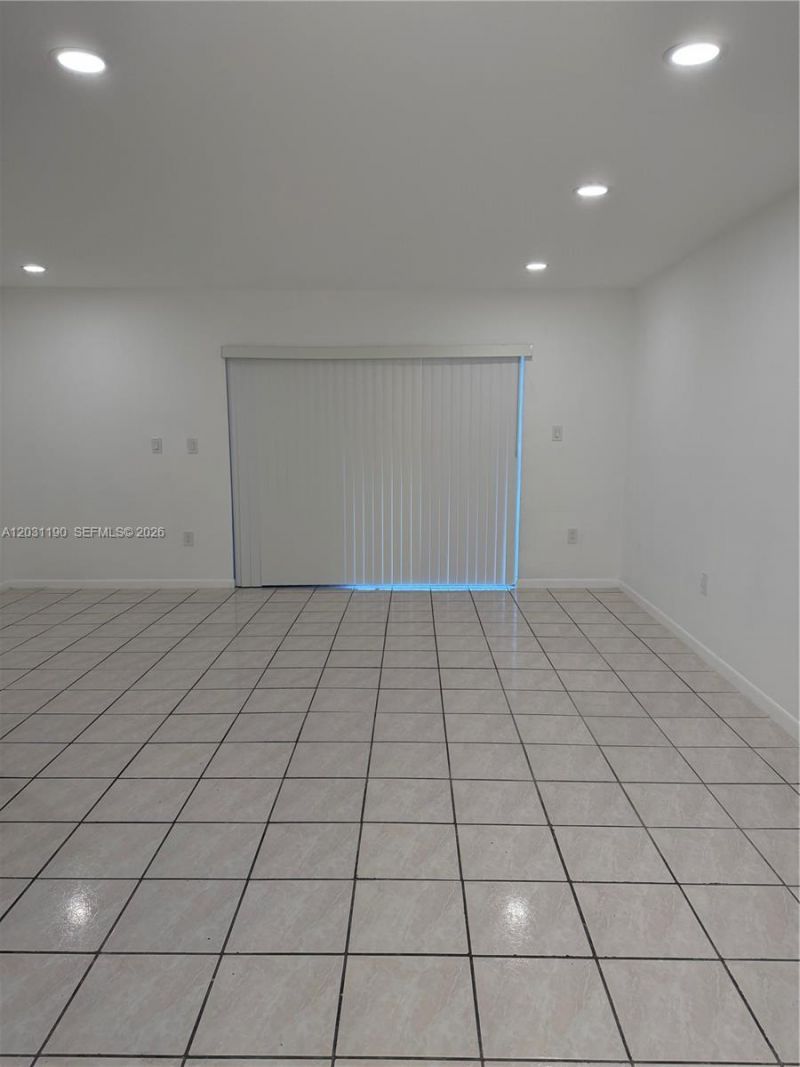 10609 NW 8th St , Pembroke Pines, FL 33026 Photo