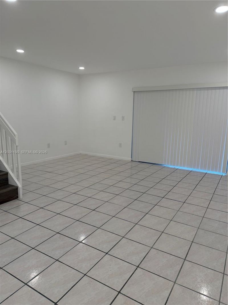 10609 NW 8th St , Pembroke Pines, FL 33026 Photo