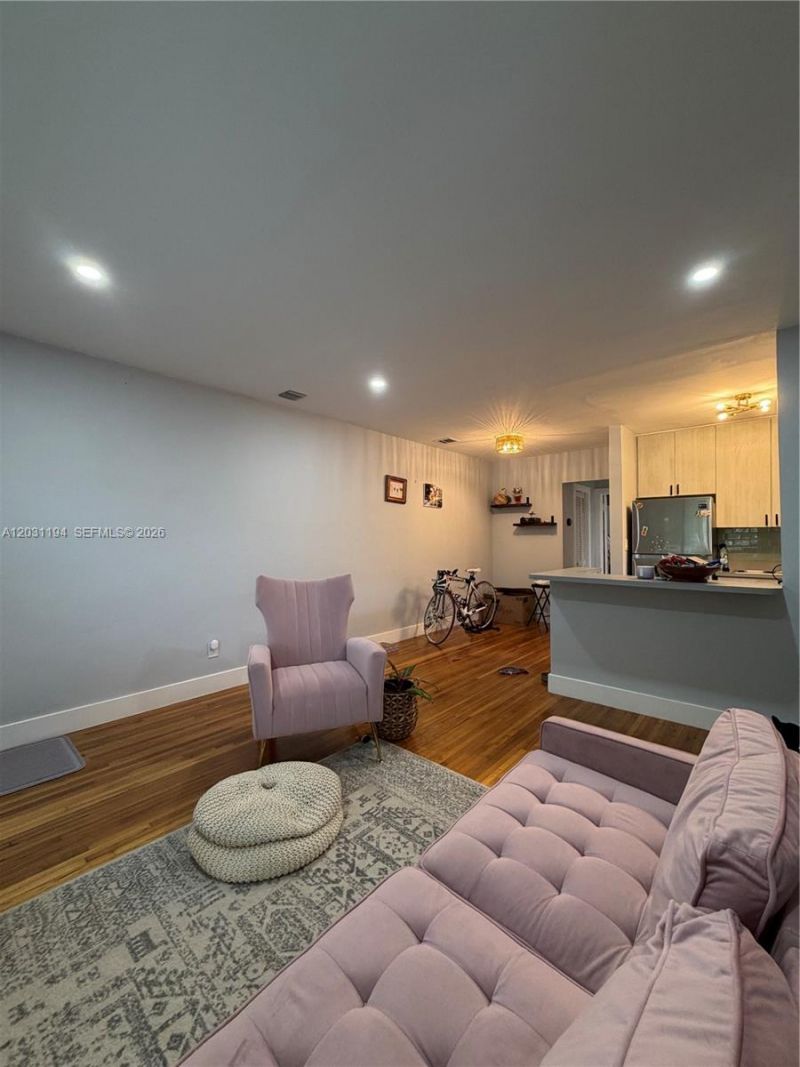 1155 NE 111th St, Unit E, Miami, FL 33161 Photo