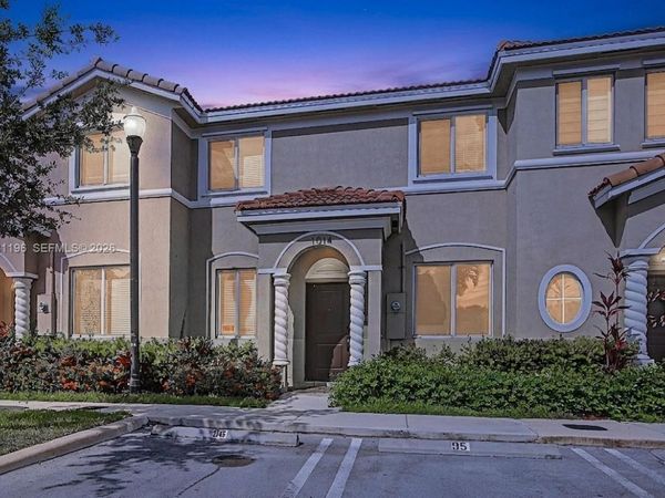 1014 SE 23rd Ave , Homestead, FL 33035