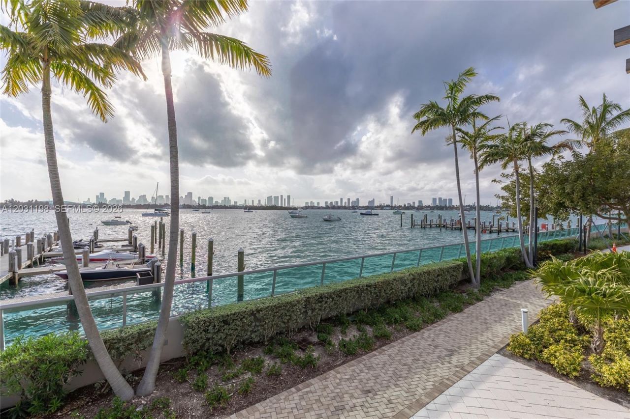 1500 Bay Rd, Unit 718S, Miami Beach, FL 33139 Photo