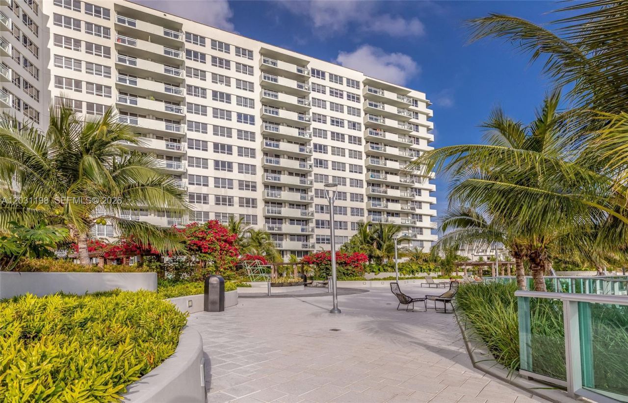 1500 Bay Rd, Unit 718S, Miami Beach, FL 33139 Photo