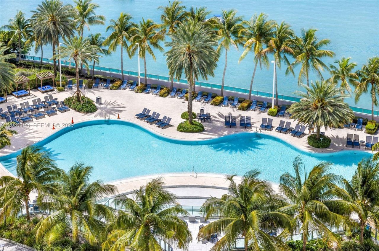 1500 Bay Rd, Unit 718S, Miami Beach, FL 33139 Photo