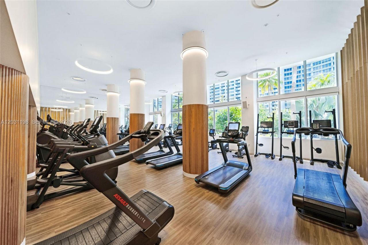 1500 Bay Rd, Unit 718S, Miami Beach, FL 33139 Photo