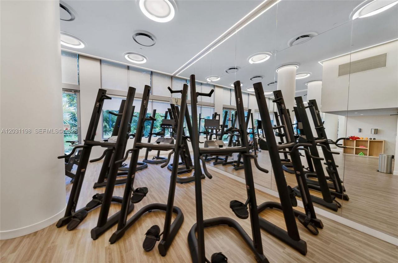 1500 Bay Rd, Unit 718S, Miami Beach, FL 33139 Photo