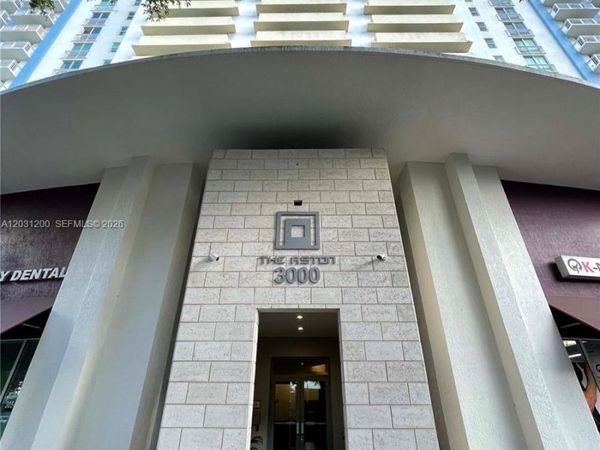 3000 Coral Way , Unit 1501, Miami, FL 33145