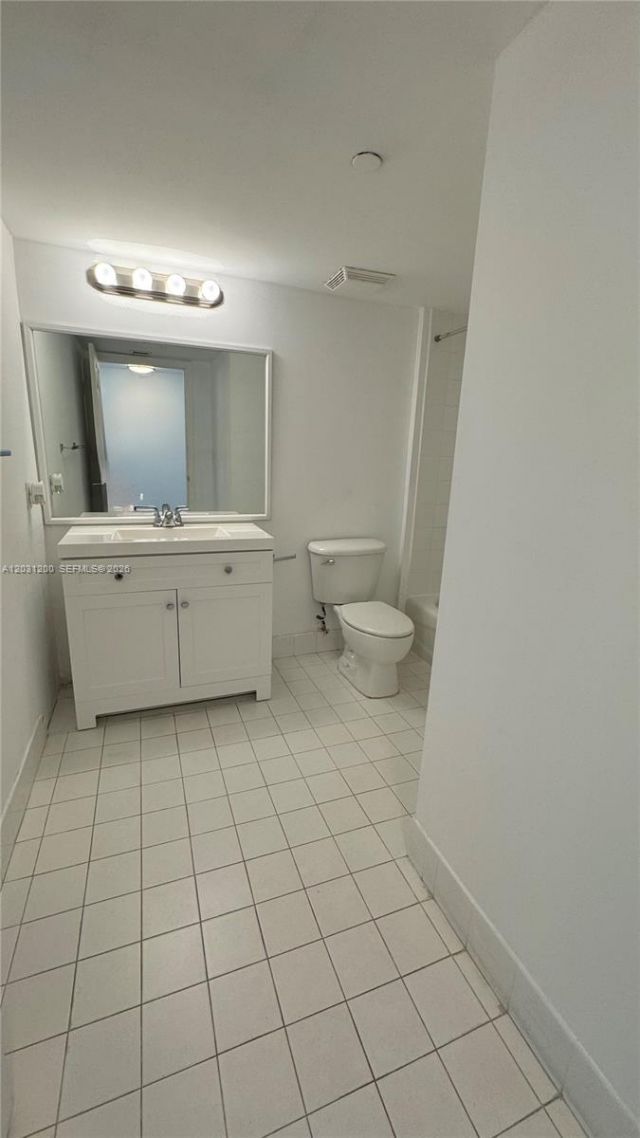 3000 Coral Way , Unit 1501, Miami, FL 33145 Photo