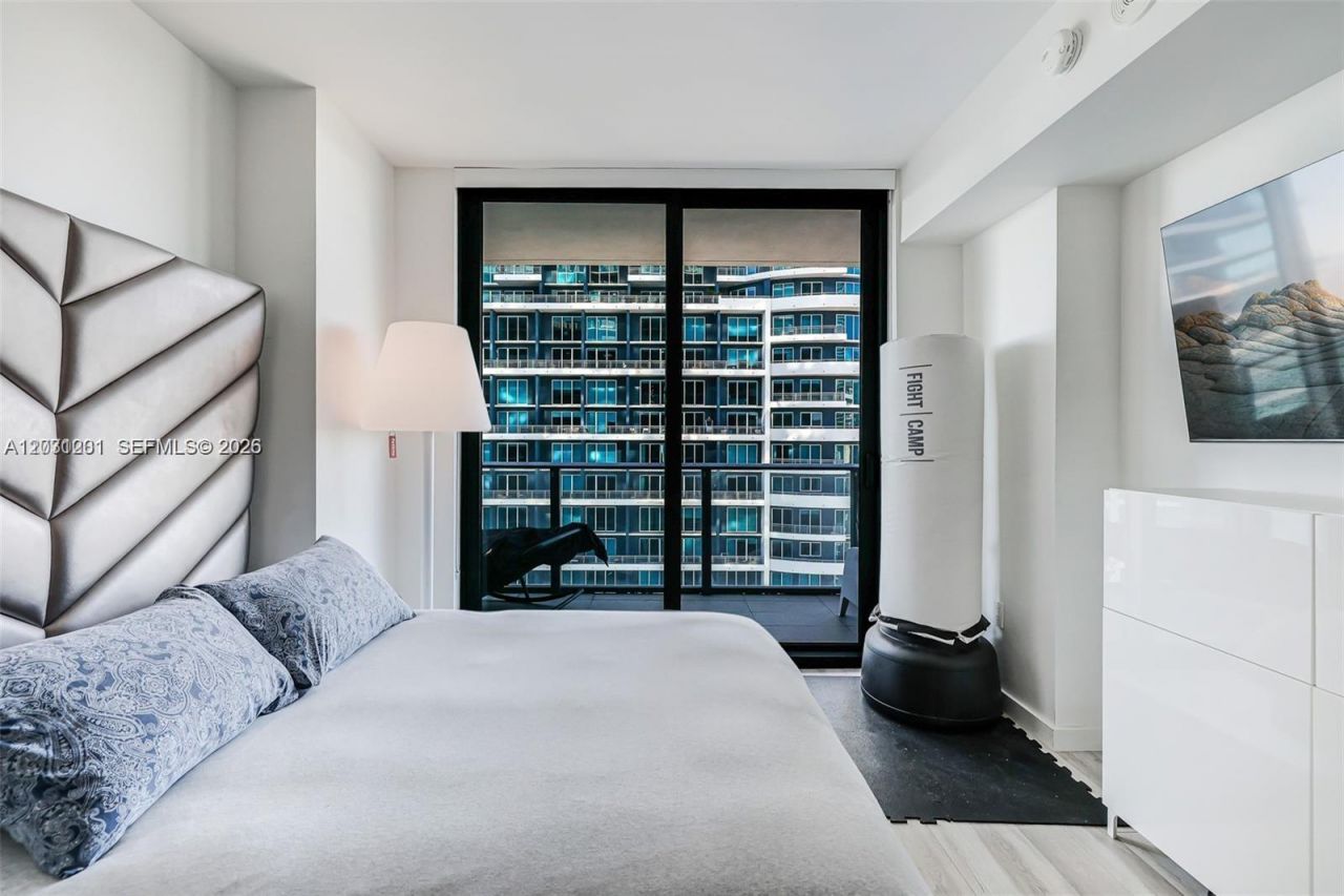 1300 S Miami Ave , Unit 3709, Miami, FL 33130 Photo