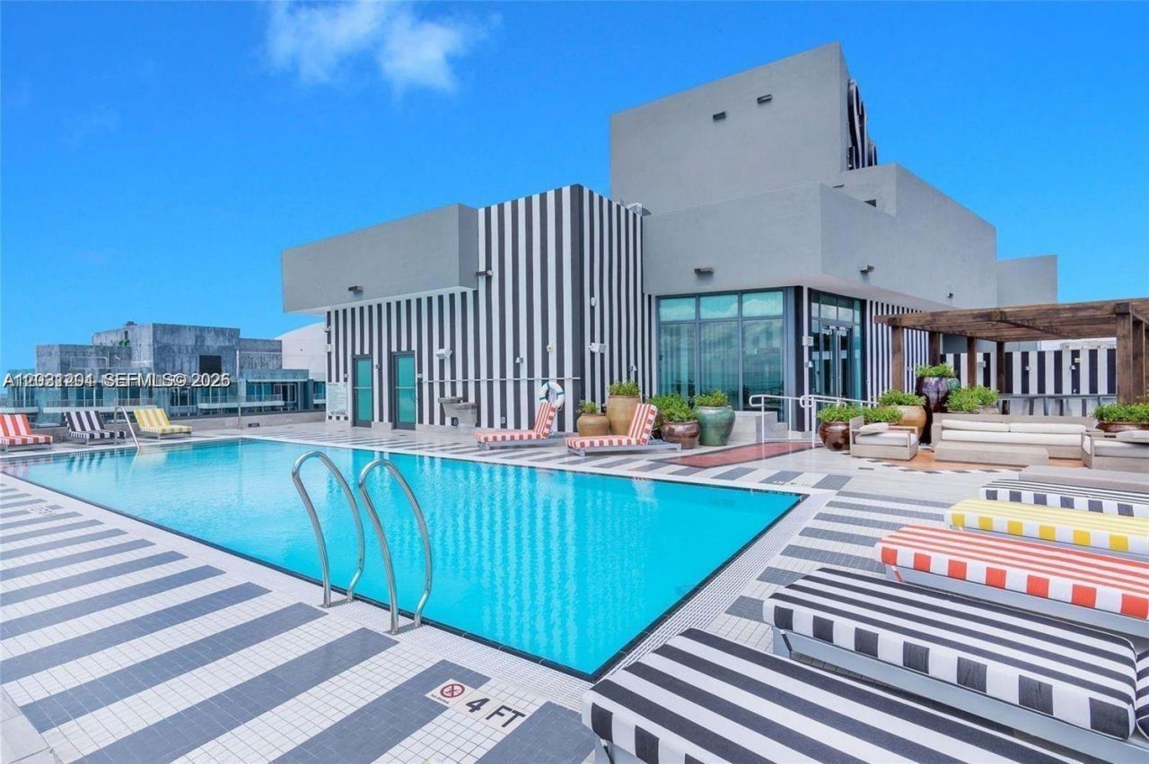 1300 S Miami Ave , Unit 3709, Miami, FL 33130 Photo