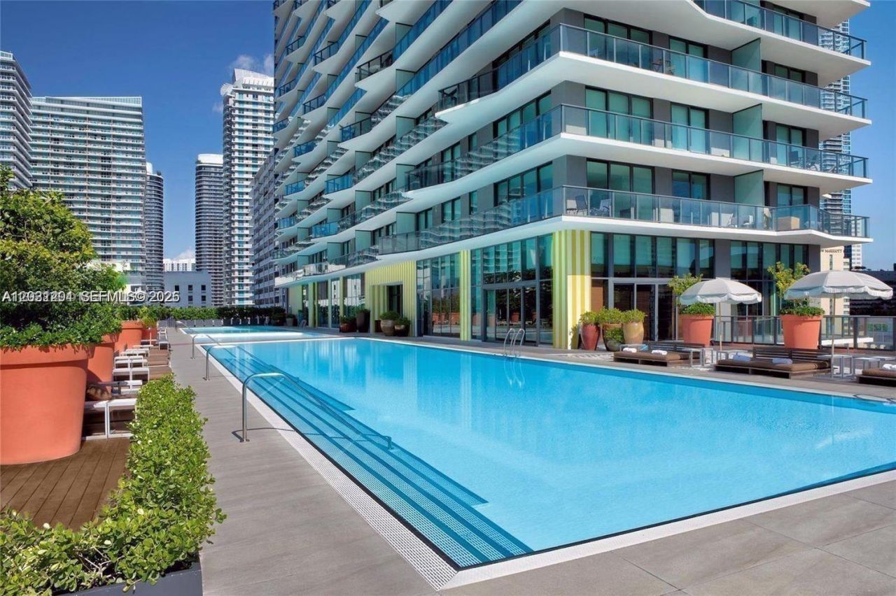 1300 S Miami Ave , Unit 3709, Miami, FL 33130 Photo