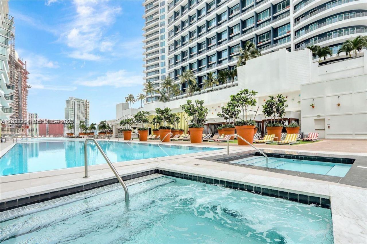 1300 S Miami Ave , Unit 3709, Miami, FL 33130 Photo
