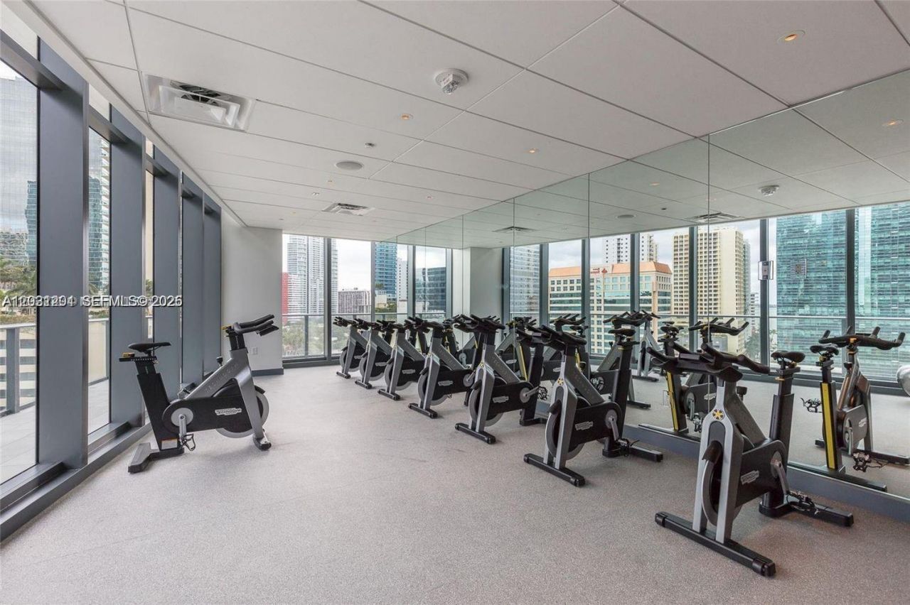 1300 S Miami Ave , Unit 3709, Miami, FL 33130 Photo