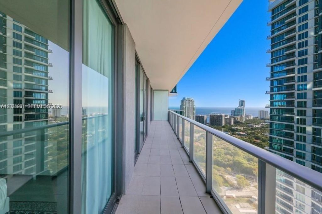 1300 S Miami Ave , Unit 3709, Miami, FL 33130 Photo