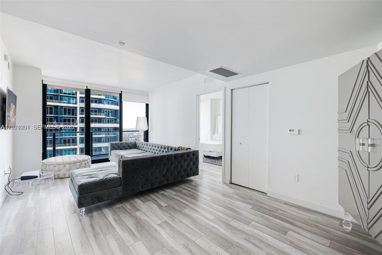 1300 S Miami Ave , Unit 3709, Miami, FL 33130 Photo