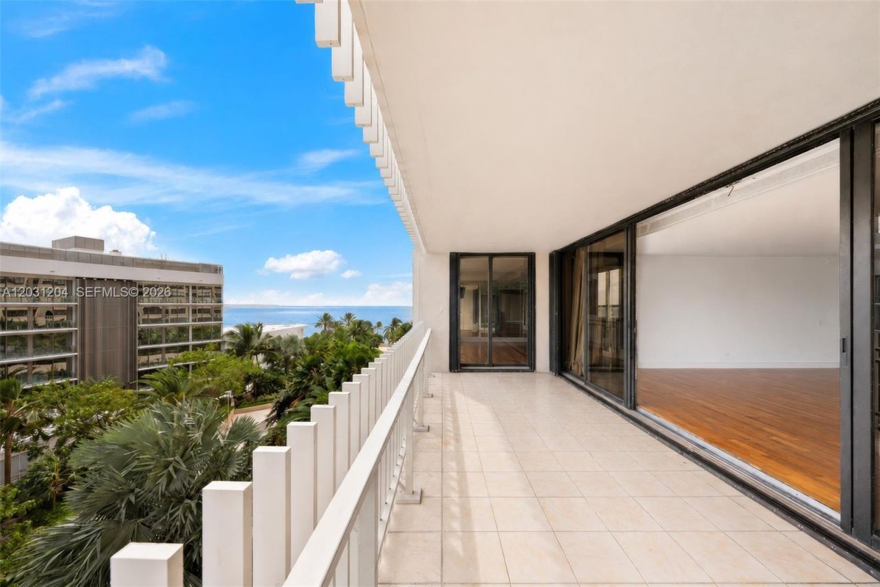 3 Grove Isle Dr , Unit C605, Miami, FL 33133 Photo