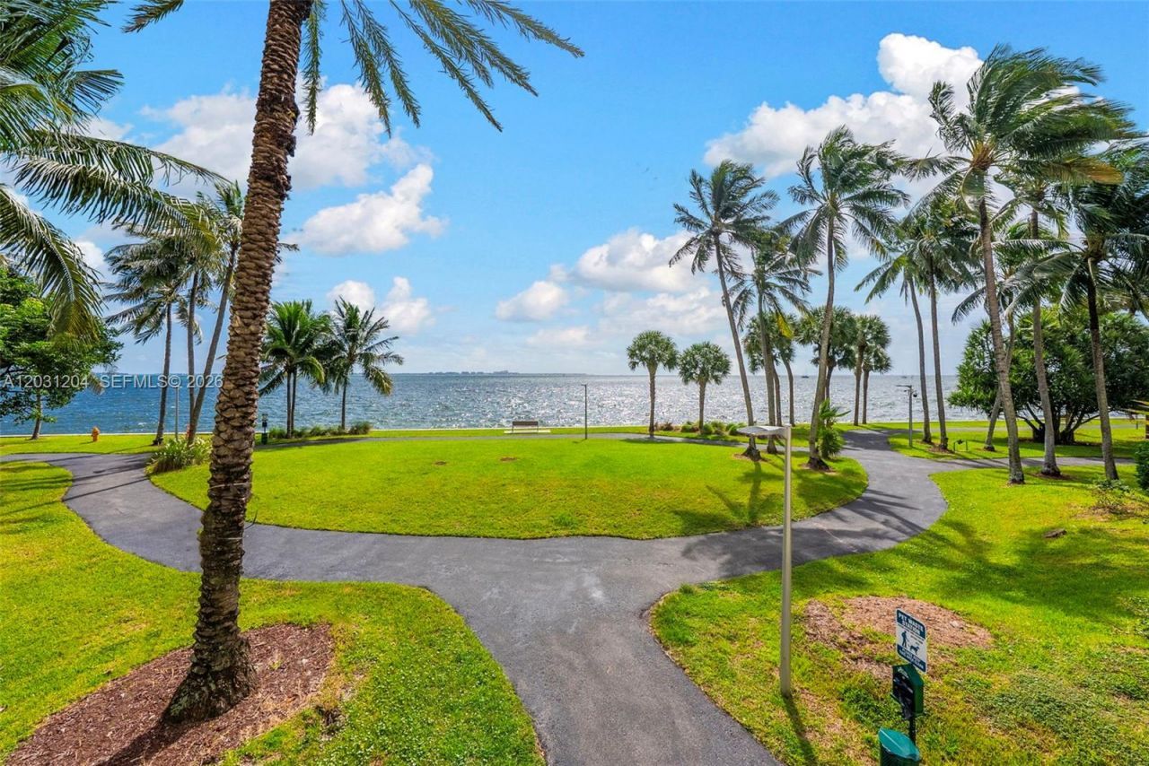 3 Grove Isle Dr , Unit C605, Miami, FL 33133 Photo