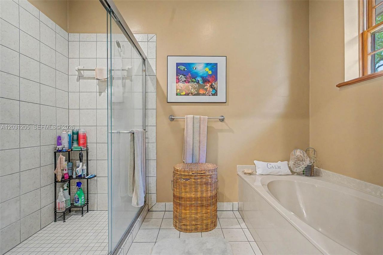 8200 SW 182nd St , Palmetto Bay, FL 33157 Photo