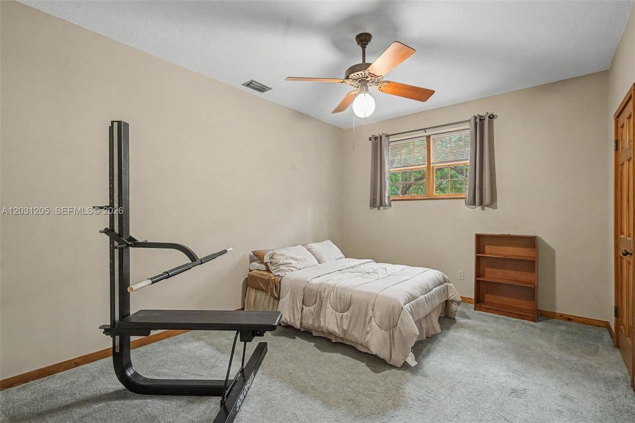 8200 SW 182nd St , Palmetto Bay, FL 33157 Photo