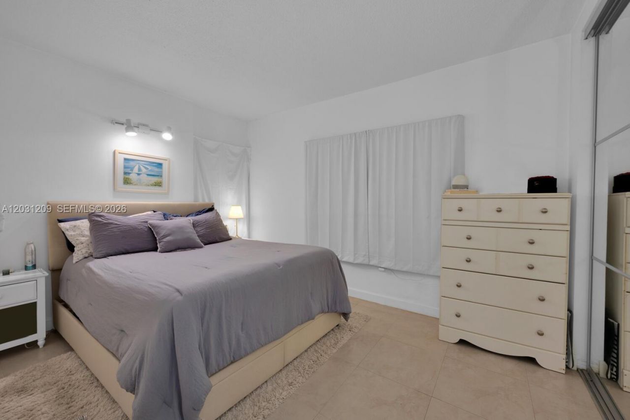 2539 S Bayshore Dr , Unit PH5, Coconut Grove, FL 33133 Photo