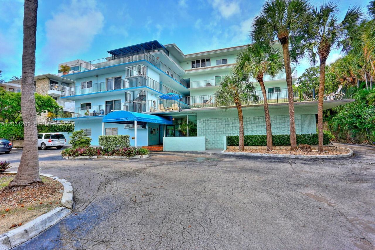2539 S Bayshore Dr , Unit PH5, Coconut Grove, FL 33133 Photo