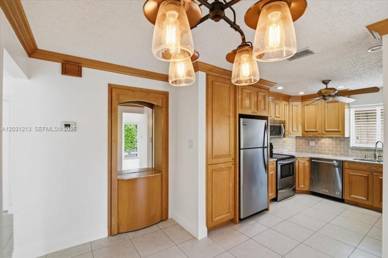 9349 NW 47th St , Sunrise, FL 33351 Photo