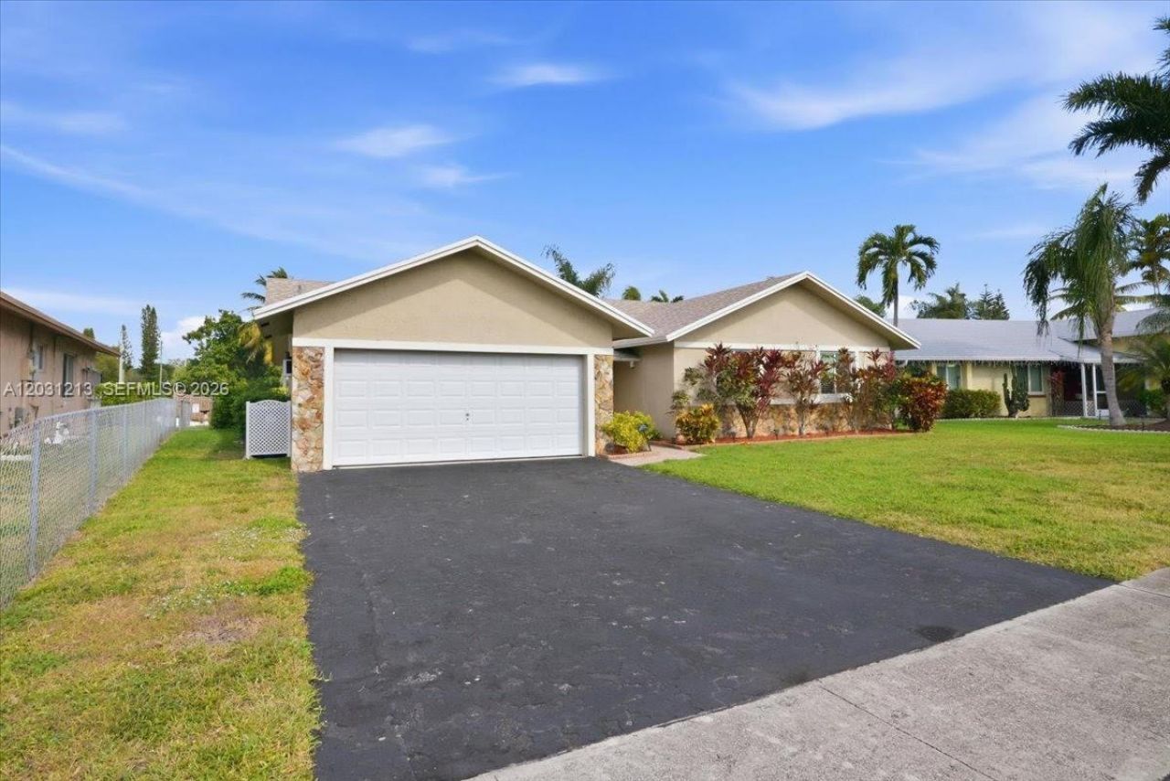 9349 NW 47th St , Sunrise, FL 33351 Photo