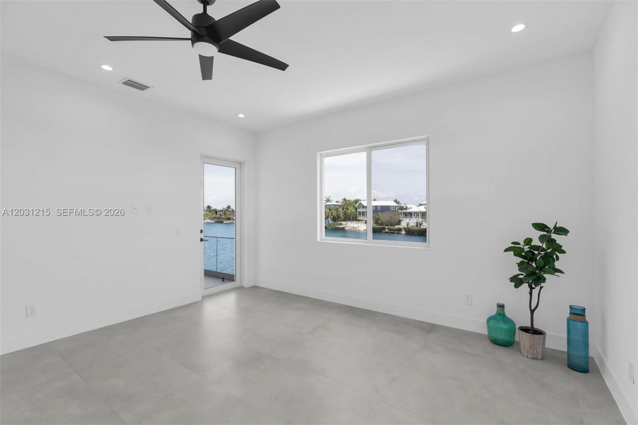 38 N Bounty Ln, Key Largo, FL 33037 Photo